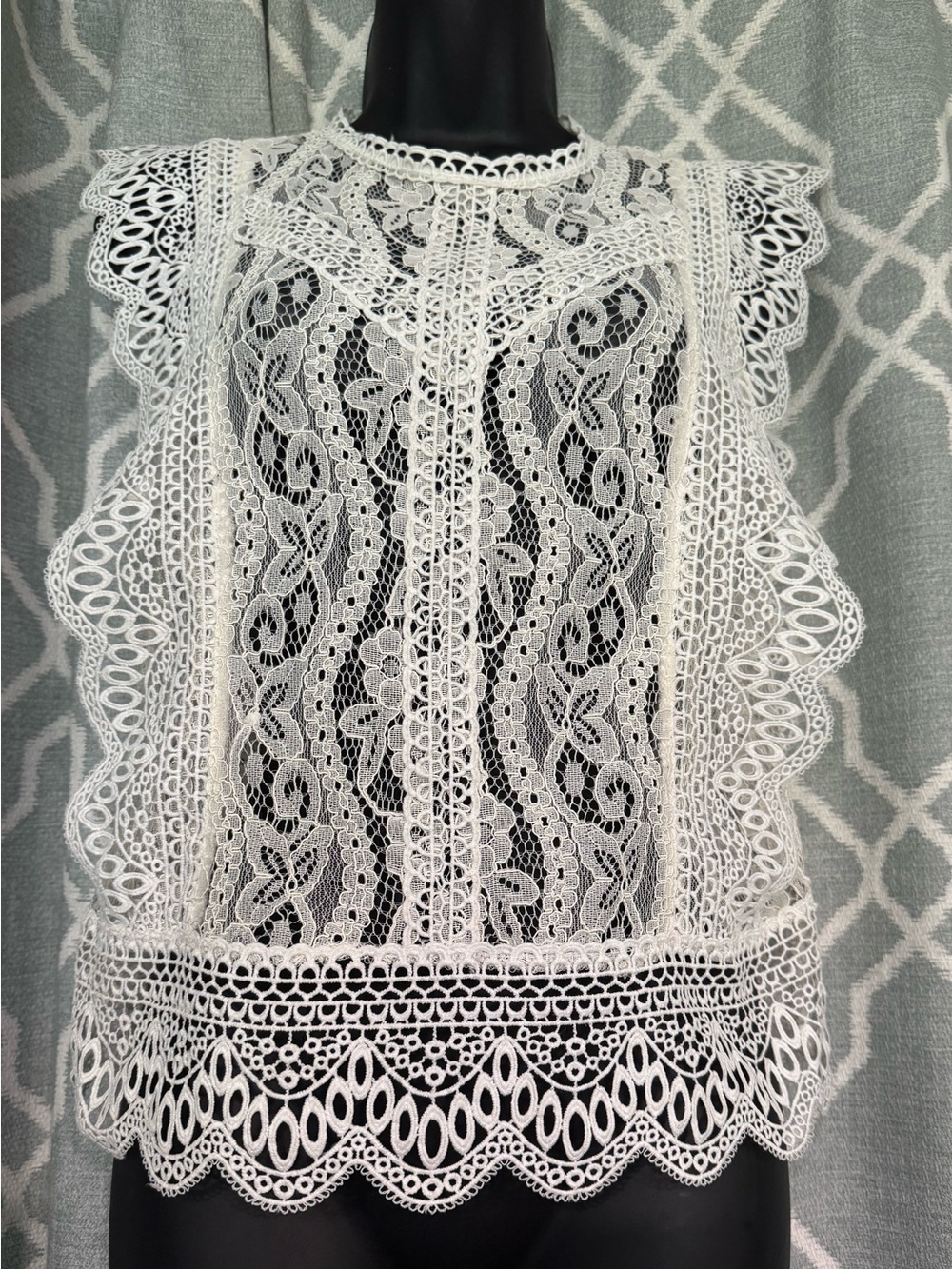 Zara White Lace Crochet Trim Sleeveless Camisole